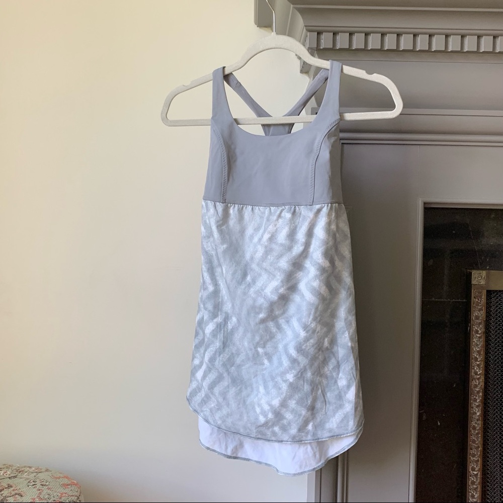 Lululemon Venus Tank Sz 6
